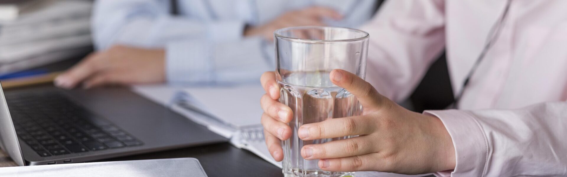 Kann Wasser ablaufen, wenn es zu lange offen steht?