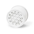 Weiße Ultrafiltrations-Membrankartusche für einen Wasserfilter, von oben fotografiert, mit einem Gitter in Form der Blume des Lebens.